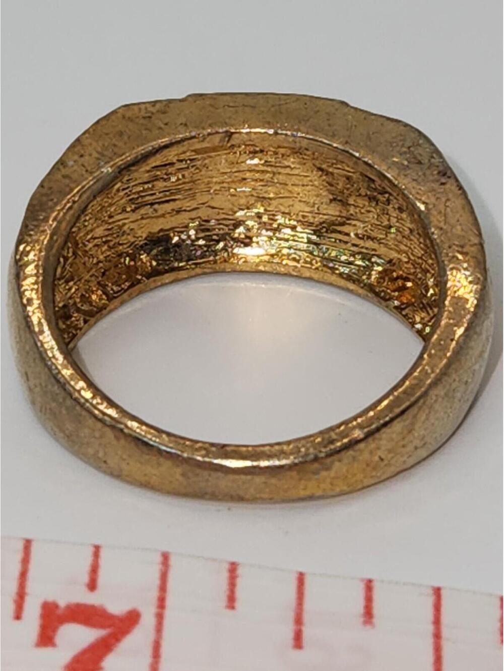 Man's Onyx White Crystal Incrusted Gold Filled 1/4" wide Size 9 Ring - Picture 8 of 13